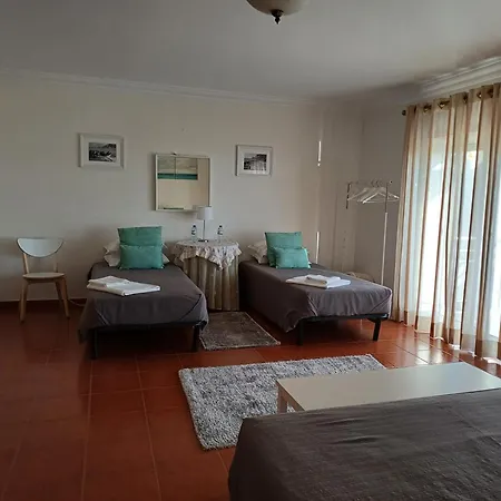 ゲストハウス Casa Senhor Dos Passos ナザレ